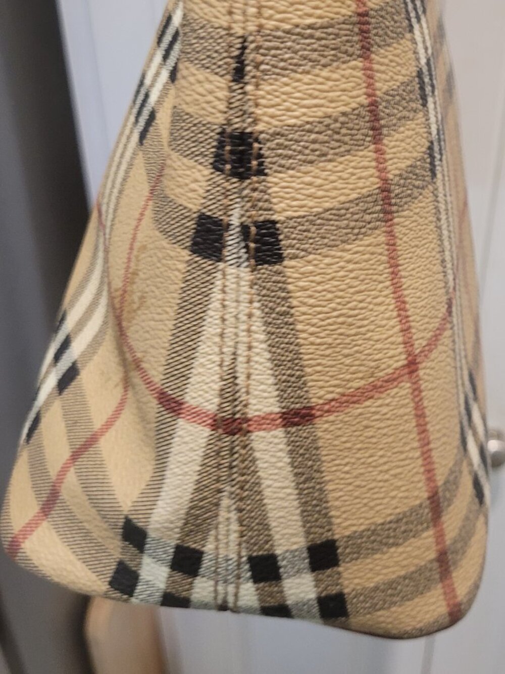 Burberry** Nova Check**Tote**with Red Leather Straps**No Cracking In The Canvas - Picture 7 of 17